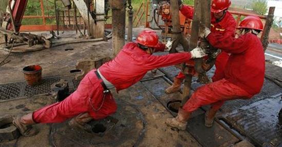 Giá dầu đồng loạt tăng sau báo cáo OPEC tuân thủ 90% cam kết cắt sản lượng