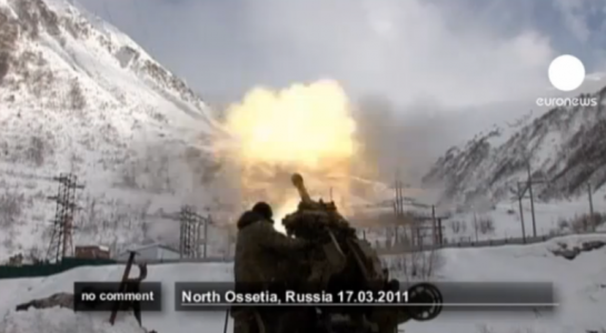 Nga trang bị pháo để nhà khoa học chống bão tuyết