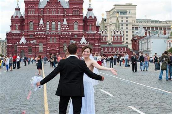 Bất chấp cấm vận kinh tế, người Nga vẫn “giàu lên”