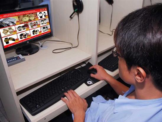 Thu thuế bán hàng online: Cơ quan thuế quyết làm