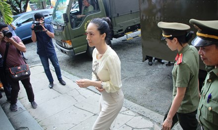 Sáng nay tiếp tục xét xử hoa hậu Phương Nga: Bất ngờ gì sẽ xảy ra?