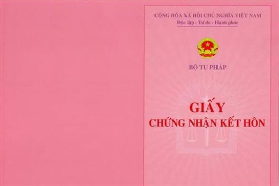 Từ nay, làm khai sinh cho con không cần xuất trình đăng ký kết hôn