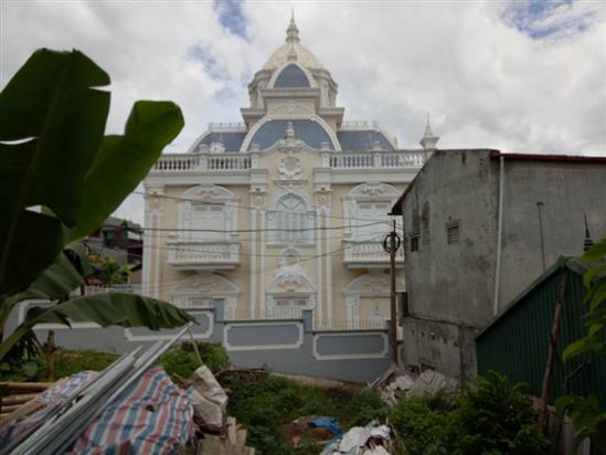 Sự thật về chủ nhân ngôi biệt thự phong cách châu Âu ở Sơn La