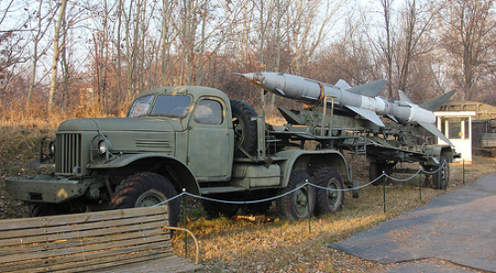 'Chôm' đầu đạn tên lửa ở bãi phế liệu, 2 người chết ở Nga
