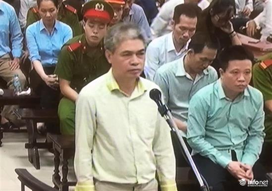 Cựu Chủ tịch Tập đoàn Dầu khí khai chuyện quà biếu lãnh đạo làm nóng phòng xử