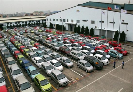 Ô tô nội địa rẻ hơn 20%: 2018 bùng nổ xe hơi Việt giảm giá