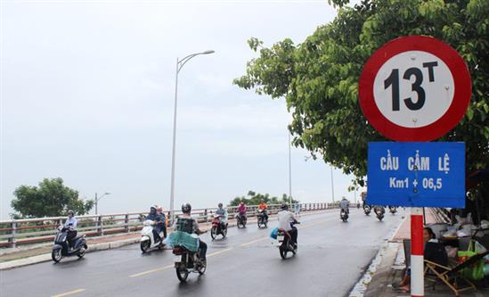 Truy tìm kẻ chủ mưu cướp máy bay DC4
