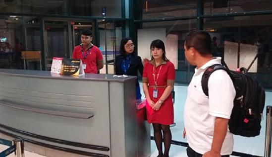 Kỷ luật nghiêm nhân viên Vietjet xé vé khách trễ chuyến