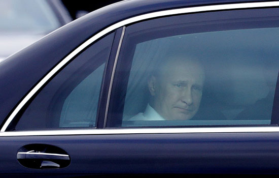 Hơn 60 cuộc gọi dọa đánh bom đoàn xe của Tổng thống Putin tại Saint Petersburg