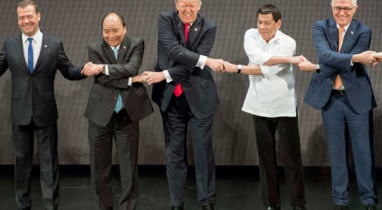 Cách tự sát của một siêu cường