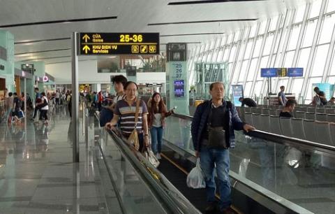 Khách bị cấm bay vẫn sang Nga bằng đường hàng không