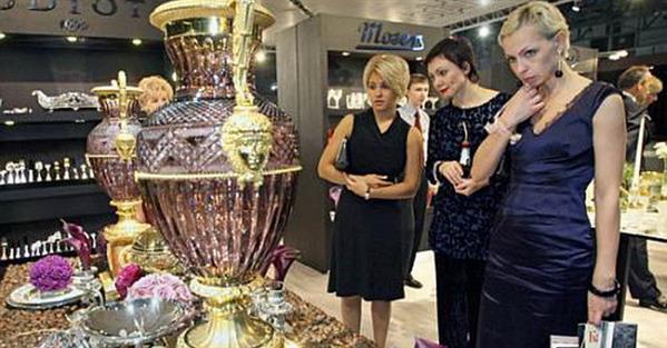 Giàu lên, giới trung lưu Nga muốn được chăm sóc sức khỏe 'chuẩn châu Âu'