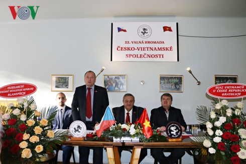 Hội Séc - Việt nỗ lực bảo vệ hình ảnh Việt Nam tại Séc