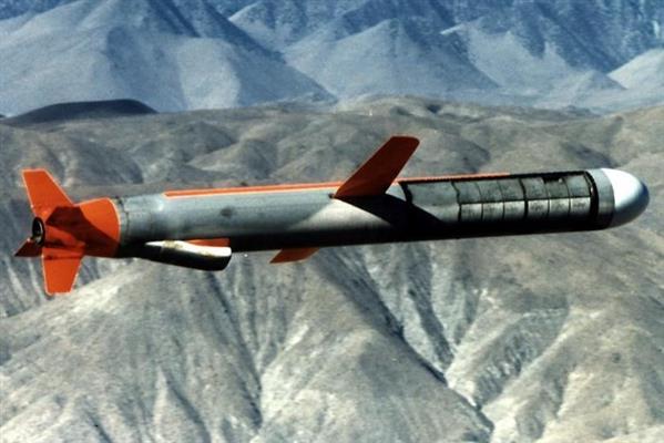 Tomahawk Mỹ 'bị bắt sống' tại Syria là 'quà tặng đế vương' dành cho Nga