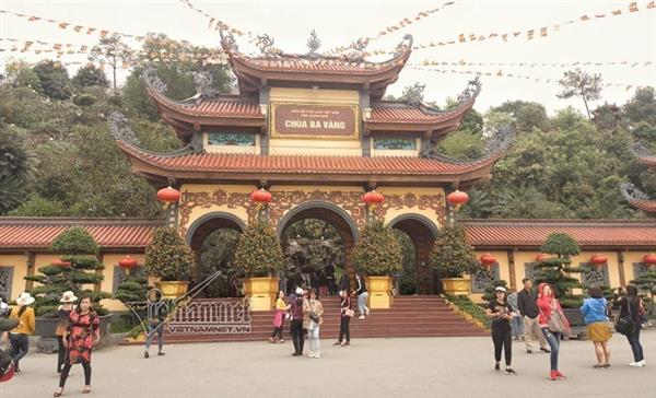 Ai chịu trách nhiệm vụ việc chùa Ba Vàng?