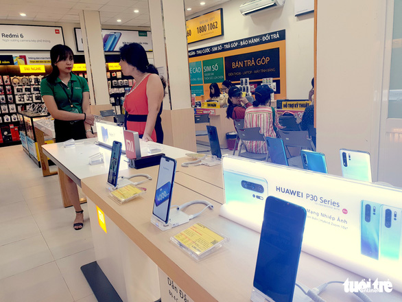 Điện thoại Huawei ở Việt Nam bị trả giá bèo bọt