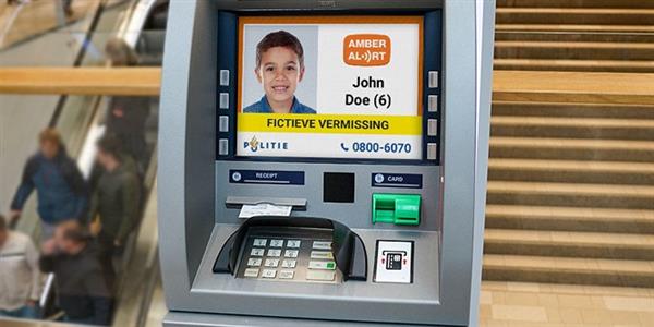 Thông báo trẻ em mất tích trên màn hình máy ATM