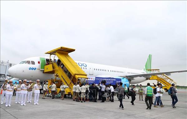 'Nóng' cuộc đua giành thị phần hàng không