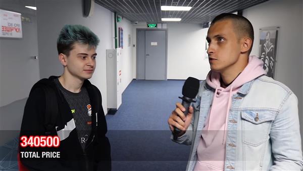 Choáng với bộ đồ đi đánh giải đắt hàng trăm triệu đồng của thần đồng Esports nước Nga