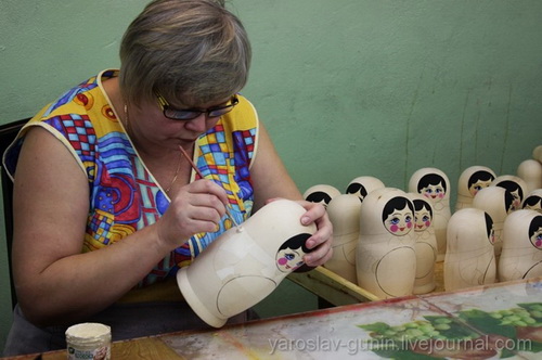 Đột nhập nơi sinh ra búp bê Nga Matryoshka