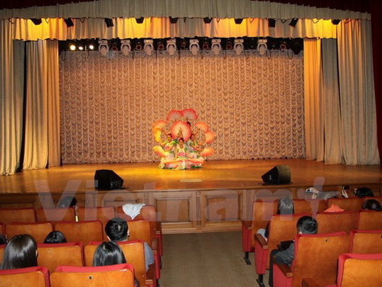 Sinh viên Việt dự Festival văn nghệ Tình bạn không biên giới ở Nga