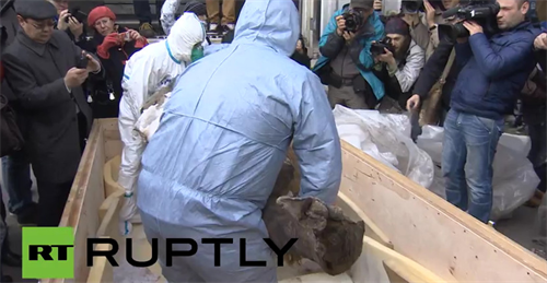 Nga cho dân xem xác voi ma mút nguyên vẹn nhất thế giới