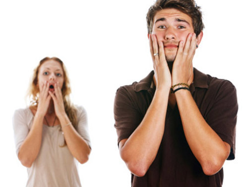 Lúc thấy nhan sắc của vợ tôi, ai cũng xì xào