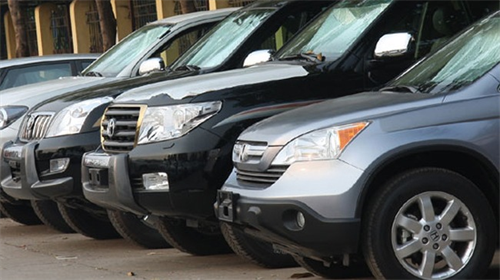 Thuế ôtô 200%: Giá tăng gấp đôi, trùm xe sang phát hoảng