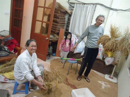 Vợ chồng tỉ phú Hà Nội bị nhầm là… ăn mày