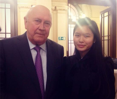 Gặp cô gái Việt làm việc cho tờ báo đắt giá của Mỹ