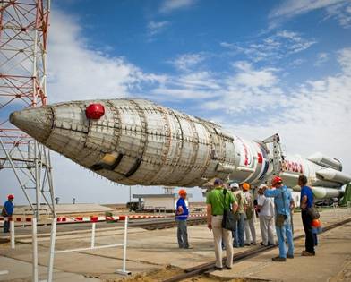 Cận cảnh quá trình phóng siêu tên lửa Proton -2 của Nga tại Kazakhstan