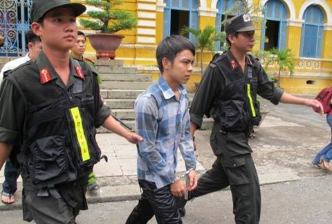 Tội phạm hiếp dâm phải 'hành sự' với...bọ cạp