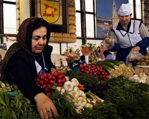 Moskva sẽ áp đặt cấm nhập khẩu rau quả tạm thời từ Ukraine