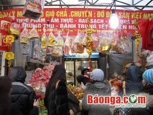 Baonga.com - Dạo quanh chợ Tết người Việt ở Moskva