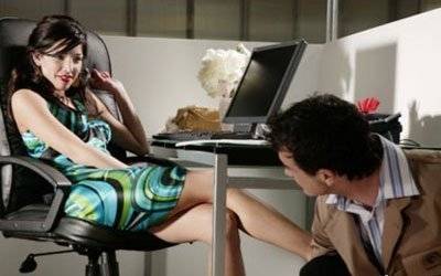 Bi kịch người vợ đổi tình lấy... sự nghiệp