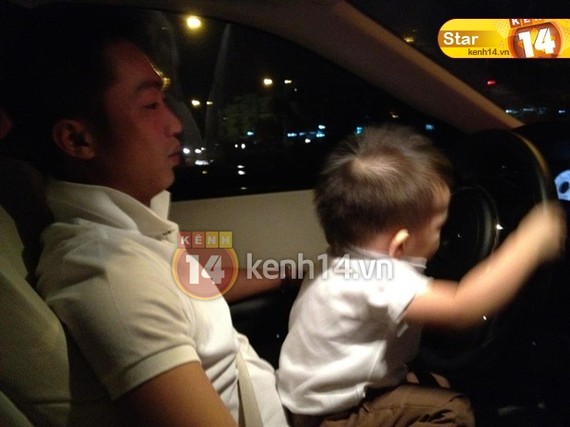 Cực hot: Cường Đô La hát mừng sinh nhật Subeo