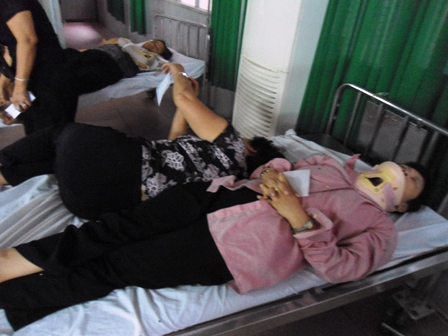 Đi dự lễ cầu siêu, xe chở 45 phật tử lao xuống vực