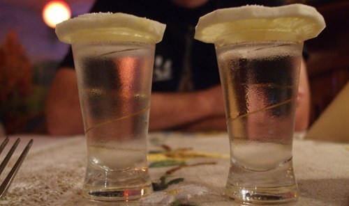 Nga giảm giá Vodka giữa lúc lạm phát 2 con số