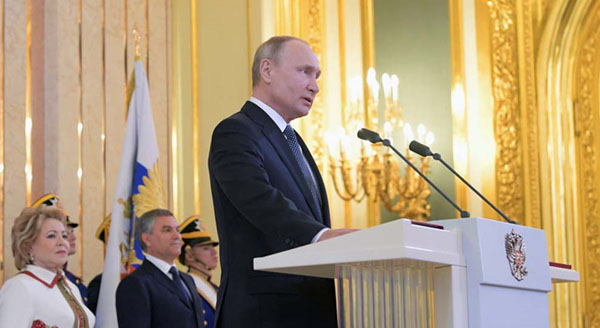 Tổng thống Putin tuyên bố xây dựng đất nước hùng mạnh