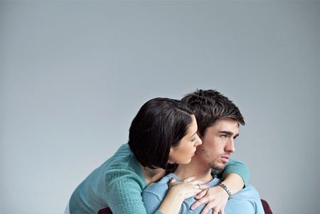 Bạo hành tinh thần vợ…chồng dở chiêu giận hờn