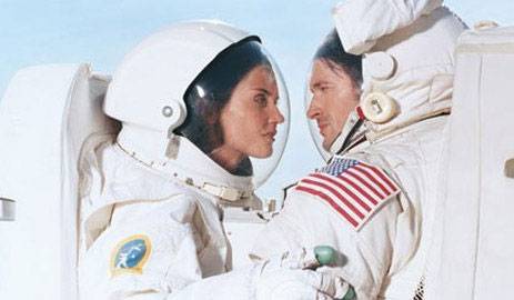 Bí mật “chuyện ấy” trong không gian