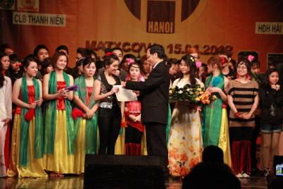 Mong năm Rồng sẽ hạnh phúc và may mắn