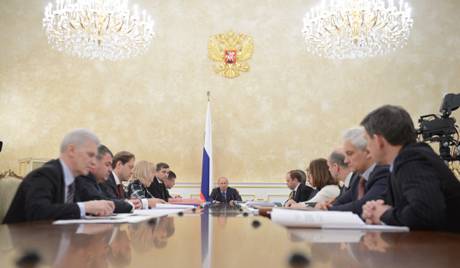 Ông Putin khiến các Bộ trưởng Nga lúng túng