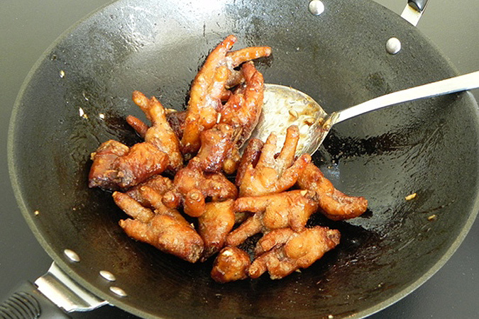 78 tấn chân gà béo chuẩn bị lên đường về Việt nam