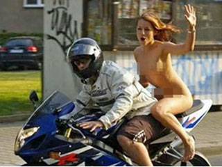 Chỉ mũ bảo hiểm là đủ!