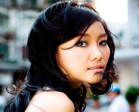 Ca sĩ Đoan Trang khó lấy chồng vì cha