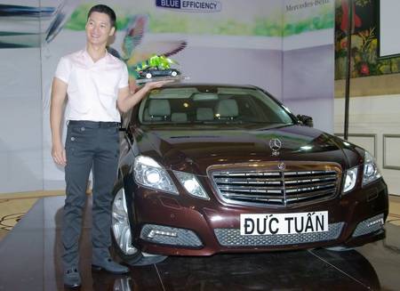 Đức Tuấn bất ngờ ủng hộ Bộ trưởng Thăng thu phí xe