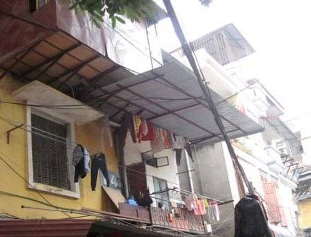 Đêm tân hôn nín thở trong căn phòng đặc biệt