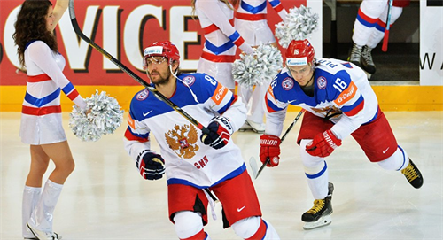 Đội tuyển hockey Nga và Canada lần thứ ba trong lịch sử tranh Cúp vàng Vô địch