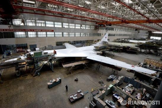 Theo chân tướng Shoigu vào nhà máy 